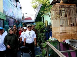 Antisipasi Demam Berdarah, Risma Sidak ke Rumah-rumah Warga