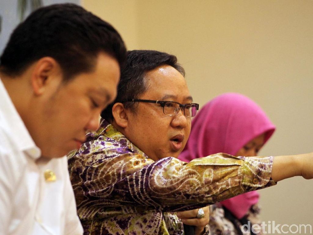 Deret Pembelaan Tamliha ke Suharso Berujung Dicopot dari Waka Komisi V DPR Deret Pembelaan Tamliha ke Suharso Berujung Dicopot dari Waka Komisi V DPR