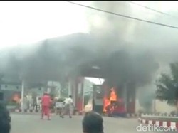 Isi Bensin, Dua Sepeda Motor Terbakar di SPBU Prigi Trenggalek