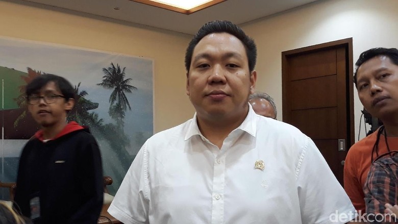 RSCM Bantah Selang Darah xl Kali Pakai, Politikus PDIP Ungkit Hoax Ratna RSCM Bantah Selang Darah xl Kali Pakai, Politikus PDIP Ungkit Hoax Ratna