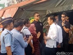 Sembari Menangis, Ibu Korban Lion Air Ini Minta Tolong ke Jokowi