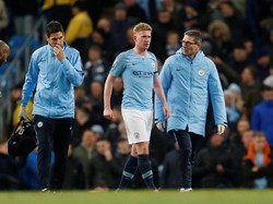 De Bruyne ditarik keluar di menit ke-86. De Bruyne belum lama kembali sejak cedera lutut yang memaksanya absen selama tiga bulan. Foto: Craig Brough/ Action Images via Reuters