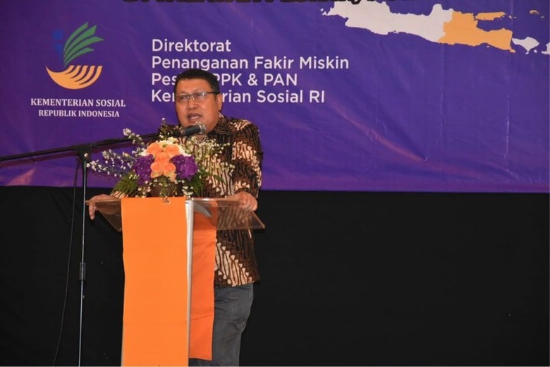 Kemensos Sinergikan Model Bantuan Sosial Demi Tekan Angka Kemiskinan Kemensos Sinergikan Model Bantuan Sosial Demi Tekan Angka Kemiskinan