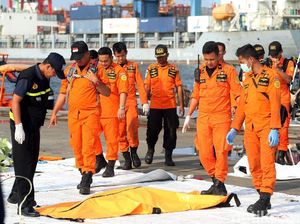 Misteri Penumpang Tak Masuk Manifes Ditelusuri Lion Air Misteri Penumpang Tak Masuk Manifes Ditelusuri Lion Air