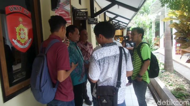  Kasatreskrim Polres Lamongan, AKP Wahyu Norman Hidayat, saat ditemui wartawan Jumat (2/11). 