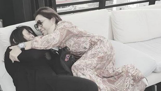 Keakraban Mayangsari dengan putri tunggalnya