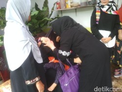 Istri Histeris Lihat George Mustafa Taka Dibawa Ambulance