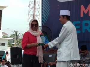 Penjelasan Susi Soal Santri di Jatim yang Menunggu hingga 3 Jam Penjelasan Susi Soal Santri di Jatim yang Menunggu hingga 3 Jam