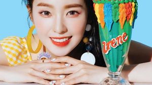 Cantiknya Irene Red Velvet Saat Nikmati Churros dan Milkshake