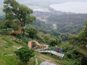Puncak Gobah, Spot Instagramble Melihat Danau Singkarak