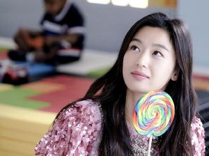 Duh! Jun Ji Hyun Di-bully karena Belum Donasi untuk Korban Virus Corona