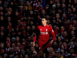 Alexander-Arnold Teken Kontrak Baru di Liverpool