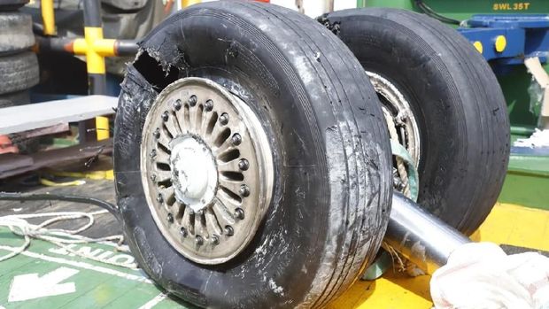 Roda Lion Air Puing Terbesar dan Terberat yang Diangkat