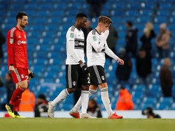 Fulham pun dibuat tertunduk Lesu. Hasil ini menandai kekalahan kelima Fulham beruntun di seluruh kompetisi, torehan negatif pertama sejak Desember 2013. Foto: Reuters