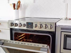 Hati-hati! 10 Alat Dapur Ini Paling Rentan Jadi Sarang Bakteri (2) Hati-hati! 10 Alat Dapur Ini Paling Rentan Jadi Sarang Bakteri (2)