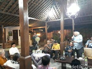 Menag Lukman Cari Masukan untuk Harmoniskan Budaya dan Agama Menag Lukman Cari Masukan untuk Harmoniskan Budaya dan Agama