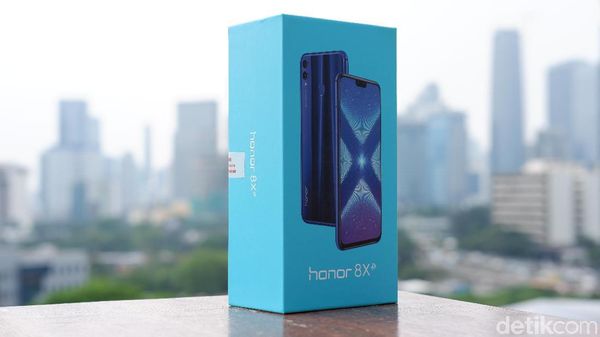 Unboxing Honor 8X, Ponsel Berpenampilan Mewah nan Menawan