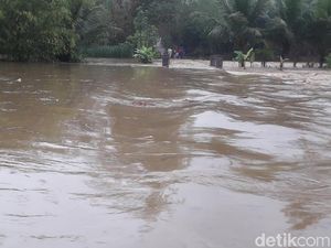 Hujan Lebat, Sungai Meluap Rendam Rumah Warga di Banjarnegara