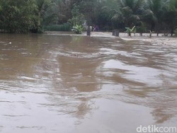 Hujan Lebat, Sungai Meluap Rendam Rumah Warga di Banjarnegara