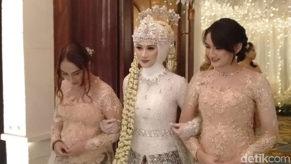 Selamat! Melody eks JKT48 Resmi Nikah