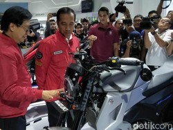 Jokowi Bangga Industri Sepeda Motor Indonesia Tumbuh