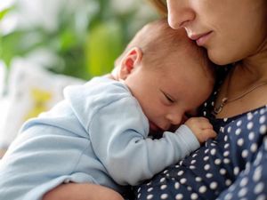 Ingat Bun, Merawat Kulit Bayi Bukan Hanya untuk Faktor Estetik