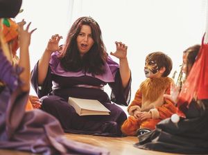 Yuk, Tanamkan Minat Baca Anak Bunda Lewat Dongeng Yuk, Tanamkan Minat Baca Anak Bunda Lewat Dongeng