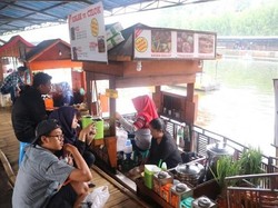 Cobain Deh, Wisata Kuliner di Floating Market, Lembang
