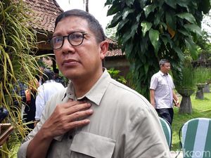 Menag Tanya Fadli Zon: Apakah Sosok Kau di Doa yang Ditukar Mbah Moen? Menag Tanya Fadli Zon: Apakah Sosok Kau di Doa yang Ditukar Mbah Moen?