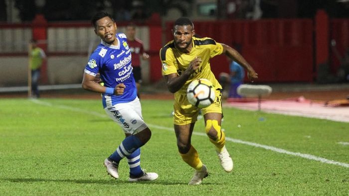 Bhayangkara FC vs Persib Bandung. (Foto: Rifkianto Nugroho/detikSport) Bhayangkara FC vs Persib Bandung. (Foto: Rifkianto Nugroho/detikSport)