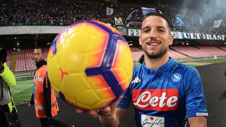 Mertens Lewati Rekor Careca, Dekati 100 Gol