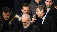 Ada tamu spesial di pertandingan PSG vs Lille. Mantan Presiden Prancis, Nicolas Sarkozy, berada di antara penonton di tribune. Foto: AFP Photo