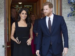 Kisah Meghan Markle-Pangeran Harry Akan Dibukukan