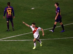 Terus menekan, Barcelona kecolongan di menit ke-35. Gawang yang dikawal Marc-Andre ter Stegen dibobol oleh Jose Angel Pozo. Reuters/Javier Barbancho.