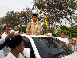 Timses Sebut Prabowo Mau Naikkan Gaji Guru hingga Rp 20 Juta/Bulan