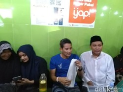 Sandiaga Bagi Tips Berbisnis ke Pengusaha Warkop di Makassar