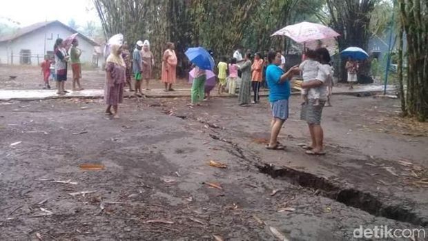 Hujan Deras Picu Tanah Gerak di Banjarnegara, Begini Kondisinya