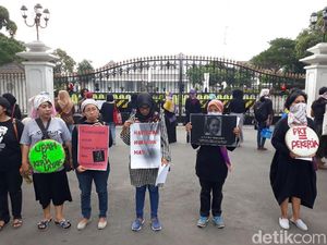 Protes Eksekusi TKI Tuti, Massa Aksi Bisu di Gedung Agung Yogya