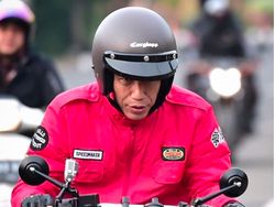 Setahun Puasa, Hobi Motoran Jokowi Tersalurkan Lagi