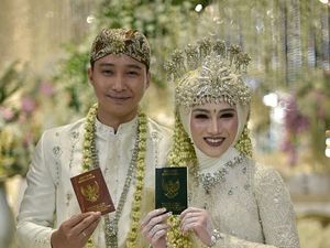 Melody Eks JKT 48 Sah Jadi Istri, Lihat Gaya Hijabnya Saat Akad Nikah Melody Eks JKT 48 Sah Jadi Istri, Lihat Gaya Hijabnya Saat Akad Nikah