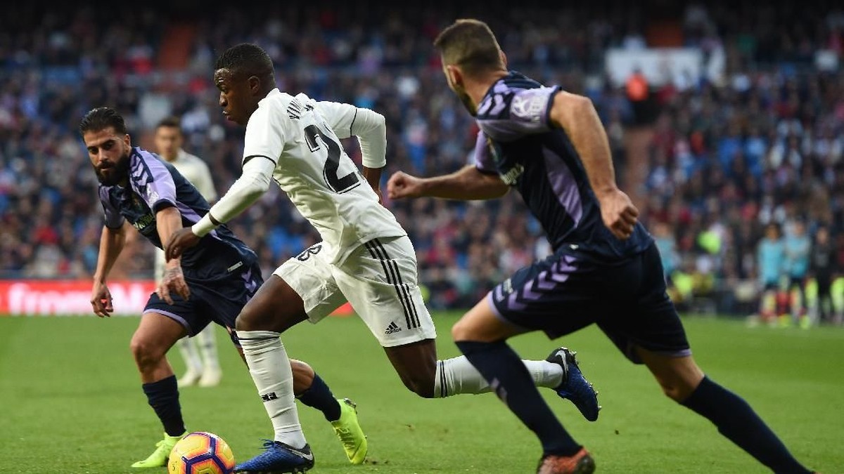 Vinicius bikin satu gol untuk membawa Madrid menang atas Valladolid. (Foto: Denis Doyle/Getty Images)