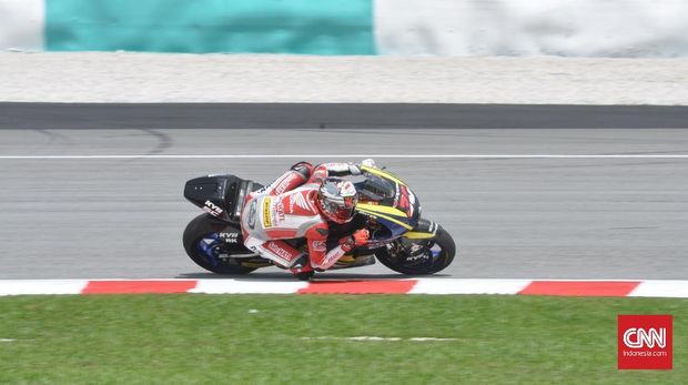 Pebalap Indonesia Dimas Ekky Pratama (30) pada balapan Moto2 Malaysia 2018.