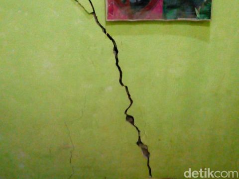 Hujan Deras Picu Tanah Gerak di Banjarnegara, Begini Kondisinya