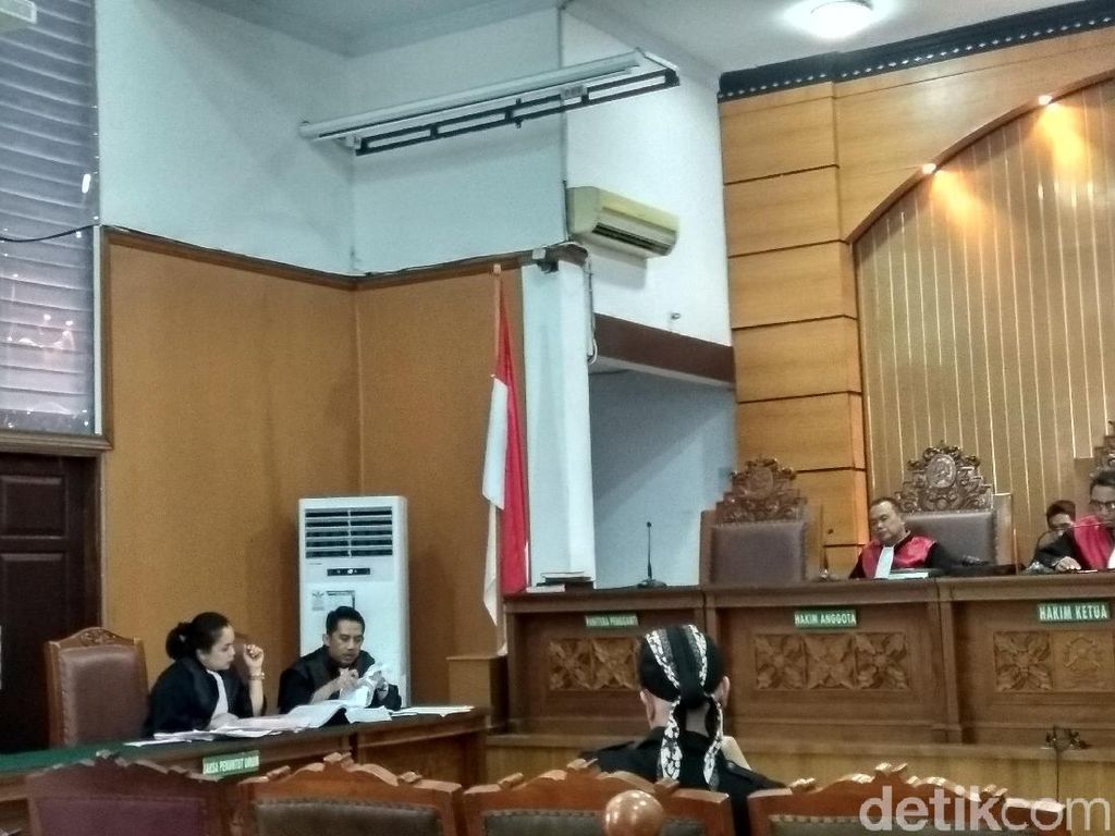 Siap Mubahalah, Ahmad Dhani Pastikan Cuitannya Bukan ke Ahok Siap Mubahalah, Ahmad Dhani Pastikan Cuitannya Bukan ke Ahok