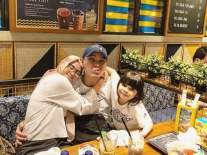 Ini Pose Cantik Nesya Nabila, Istri Ben Kasyafani yang Doyan Makan