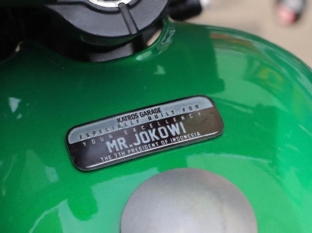 Yamaha Vega di Antara 2 Motor Custom Jokowi Yamaha Vega di Antara 2 Motor Custom Jokowi