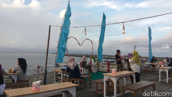 Potret Kecantikan Pantai di Aceh yang Memudar