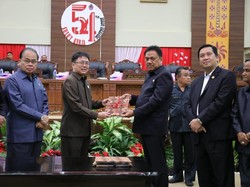 Olly Tanda Tangani Perubahan Nomenklatur SKDP & KUA APBD Sulut