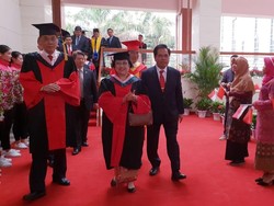 Megawati, 1965 Diisukan DO Kini 8 Kali Dapat Doktor Kehormatan