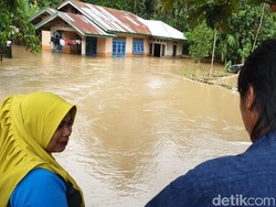 4 Hari Sudah Warga Lima Puluh Kota Ngungsi karena Rumah Kebanjiran